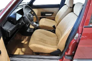 Foto 11 di 30: Alfa Romeo Giulietta 1.6 targhe nere MI