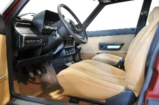 Foto 27 di 30: Alfa Romeo Giulietta 1.6 targhe nere MI