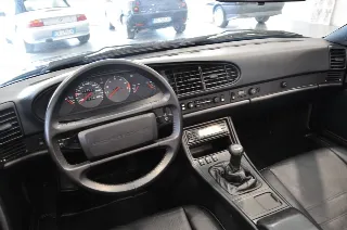 Foto 15 di 30: Porsche 944 S2 Cabriolet 3.0 ASI targa MI conservatissima