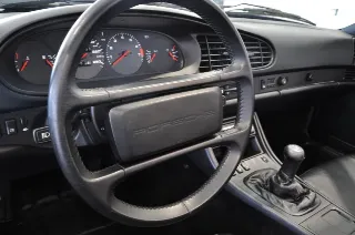 Foto 17 di 30: Porsche 944 S2 Cabriolet 3.0 ASI targa MI conservatissima