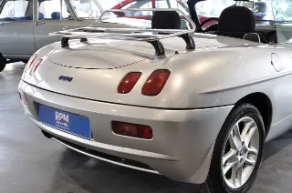 Foto 15 di 30: Fiat Barchetta 1.8 16V distribuzione e tagliando