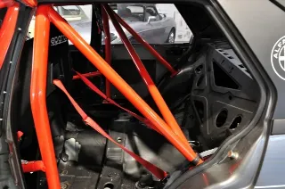 Foto 12 di 26: Alfa Romeo 75 2.0i Twin Spark Trackday Ready