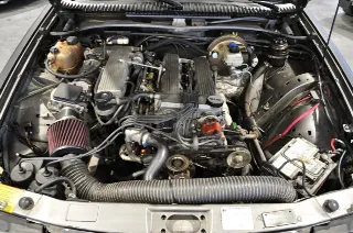 Foto 14 di 26: Alfa Romeo 75 2.0i Twin Spark Trackday Ready
