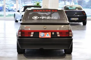 Foto 5 di 26: Alfa Romeo 75 2.0i Twin Spark Trackday Ready