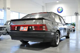 Foto 6 di 26: Alfa Romeo 75 2.0i Twin Spark Trackday Ready