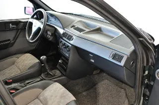 Foto 14 di 24: Alfa Romeo 155 1.8i Twin Spark cat Perfetta