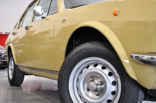 Foto 16 di 30: Alfa Romeo Alfetta 1.8 Giallo Piper ASI