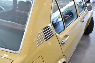 Foto 17 di 30: Alfa Romeo Alfetta 1.8 Giallo Piper ASI