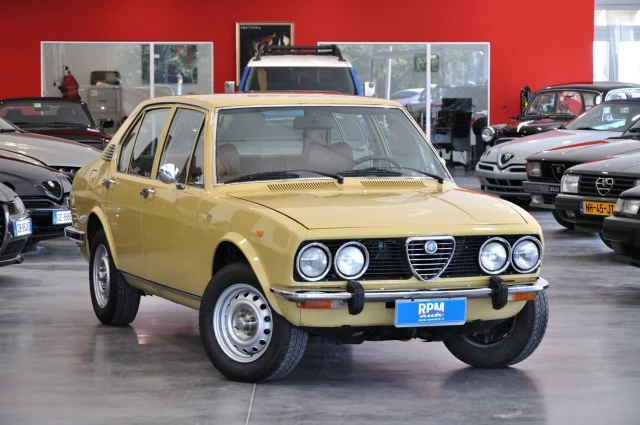 Alfa Romeo Alfetta 1.8 Giallo Piper ASI