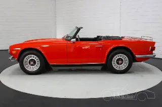 Foto 9 di 10: Triumph TR6