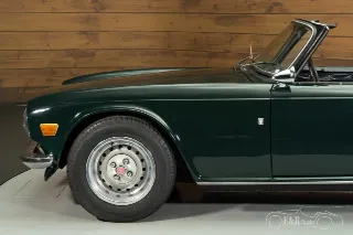 Foto 9 di 10: Triumph TR6
