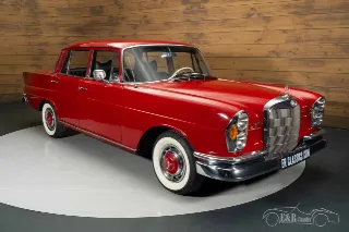 Foto 4 di 10: Mercedes Benz 230S