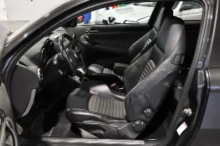 Photo 23 of 27: Alfa Romeo 147 3.2i V6 24V cat 3 porte GTA Manuale RIAR