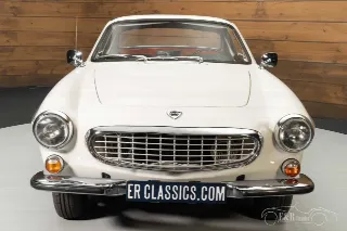 Foto 6 di 10: Volvo P1800