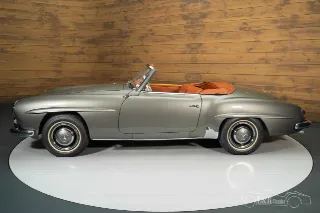 Foto 10 di 10: Mercedes Benz 190SL