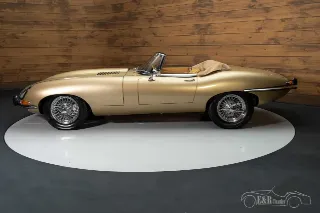 Foto 9 di 10: Jaguar E-Type