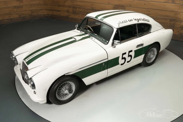 Aston Martin DB 2/4