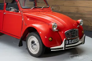 Foto 5 di 10: Citroen 2CV