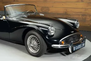 Foto 5 di 10: Daimler SP250