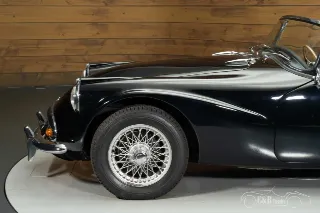 Foto 9 di 10: Daimler SP250