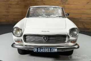 Foto 6 di 10: Peugeot 404