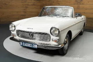 Foto 7 di 10: Peugeot 404