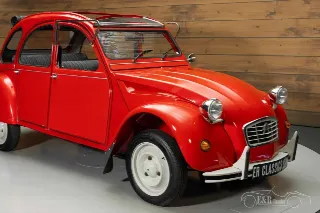 Foto 5 di 10: Citroen 2CV