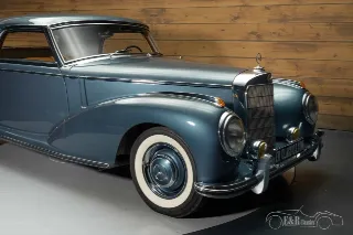 Foto 5 di 10: Mercedes Benz 300