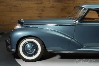 Foto 9 di 10: Mercedes Benz 300