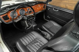 Foto 2 di 10: Triumph TR4