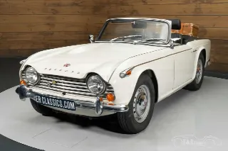 Foto 7 di 10: Triumph TR4