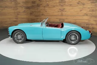 Foto 10 di 10: MG MGA