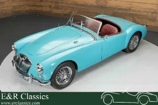 Foto 3 di 10: MG MGA