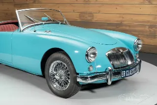 Foto 5 di 10: MG MGA