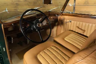 Foto 2 di 10: Bentley R-Type