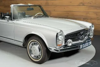 Foto 5 di 10: Mercedes Benz 280SL