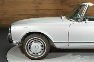 Foto 9 di 10: Mercedes Benz 280SL