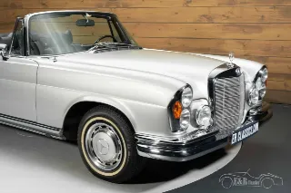Foto 5 di 10: Mercedes Benz 280SE