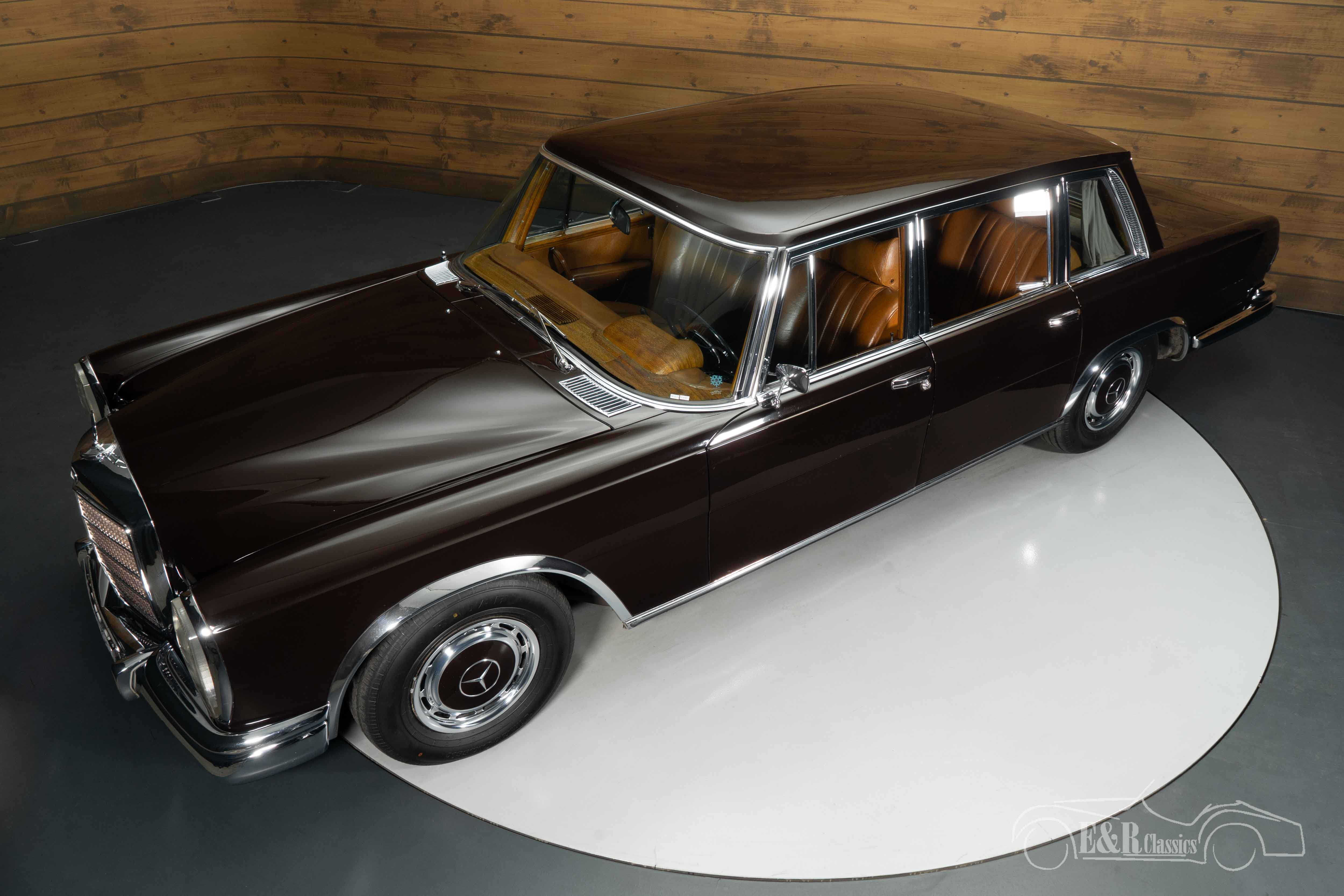 Mercedes Benz 600