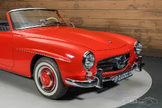Foto 5 di 10: Mercedes Benz 190SL