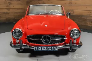 Foto 6 di 10: Mercedes Benz 190SL