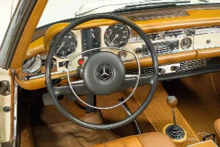 Foto 2 di 10: Mercedes Benz 280SL