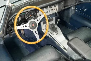 Foto 2 di 10: Jaguar E-Type