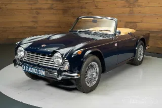Foto 9 di 10: Triumph TR4