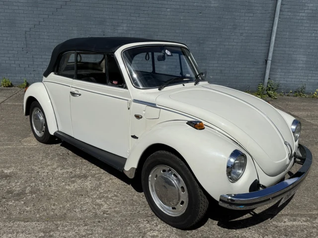 Volkswagen Beetle Cabriolet | 1975 | Route 66 Auctions