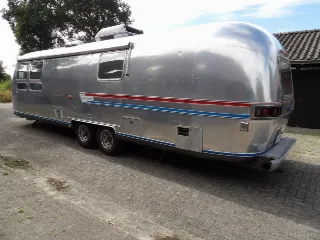 Foto 4 di 8: Airstream Land Yacht Sovereign 31 | 1978 | Route 66 Auctions