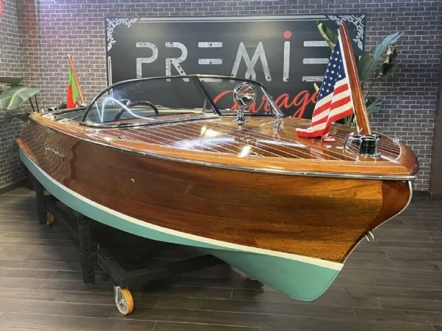 Chris Craft 19-feet Capri Runabout | 1956 | Route 66 Auctions