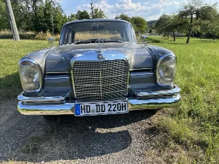 Foto 8 di 8: Mercedes-Benz 220 S | Route 66 Auctions