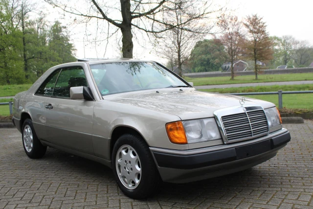 Mercedes-Benz 230 CE | 1991 | Route 66 Auctions