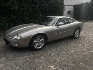 Foto 4 di 8: Jaguar XK8 Coupe | 1998 | Route 66 Auctions
